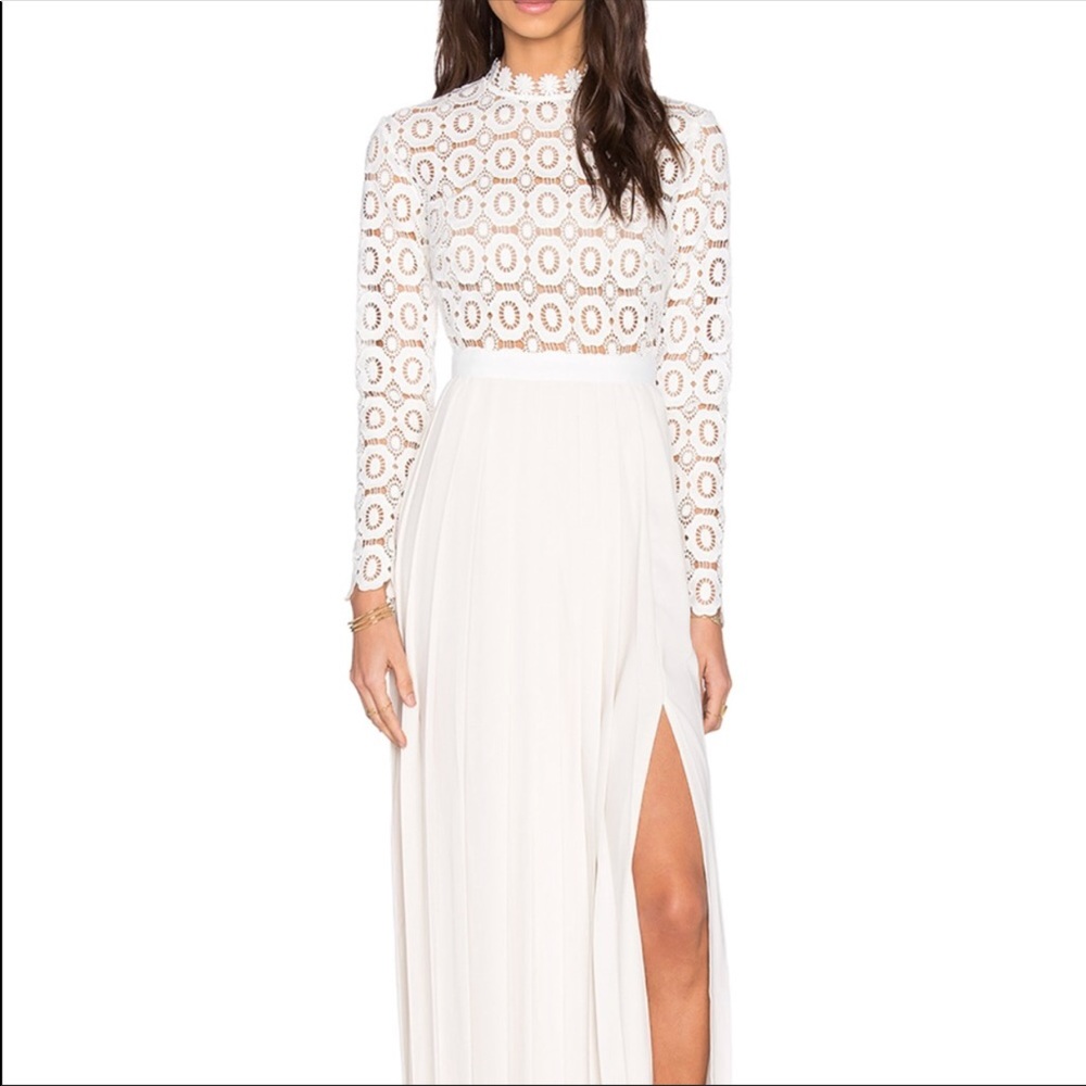 White Lace & Pleated Maxi Dress